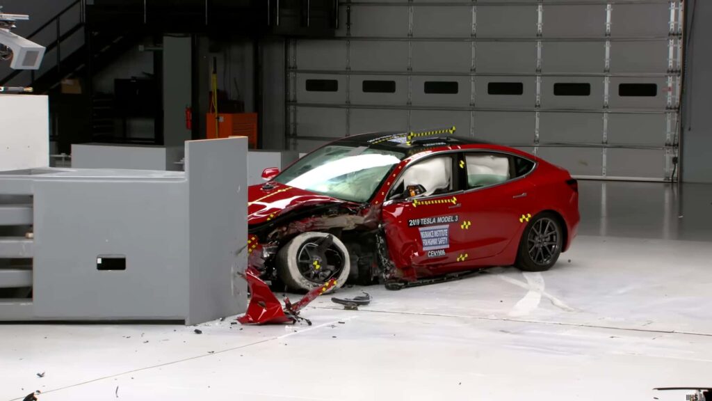 Even Tesla’s Insurance Arm Is Getting Wrecked Right Now