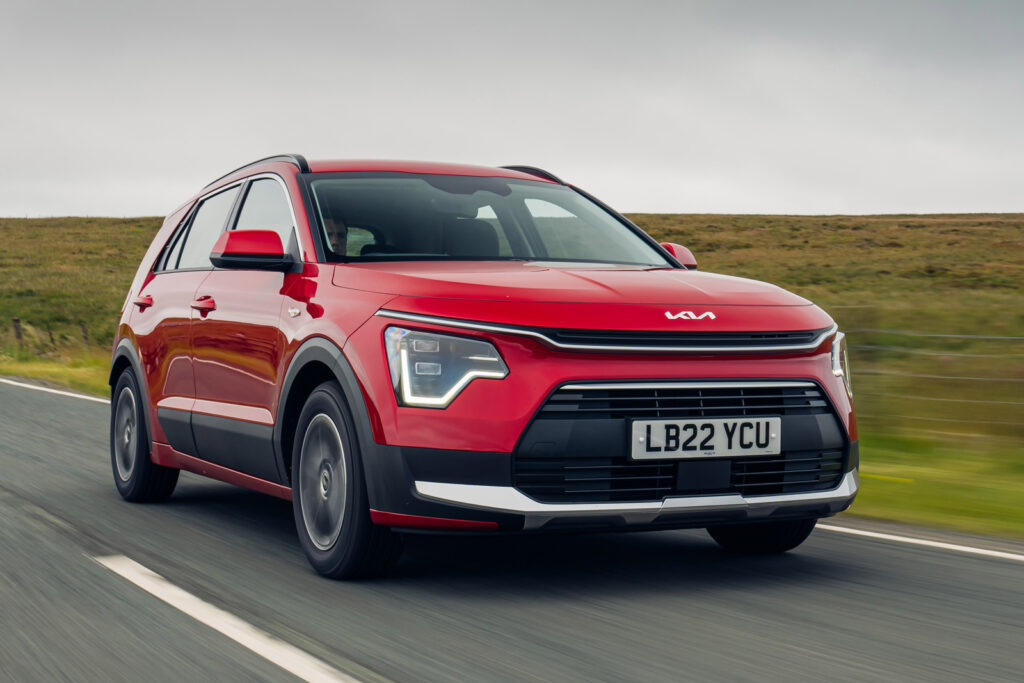 Kia Niro Review 2025, Price & Specs
