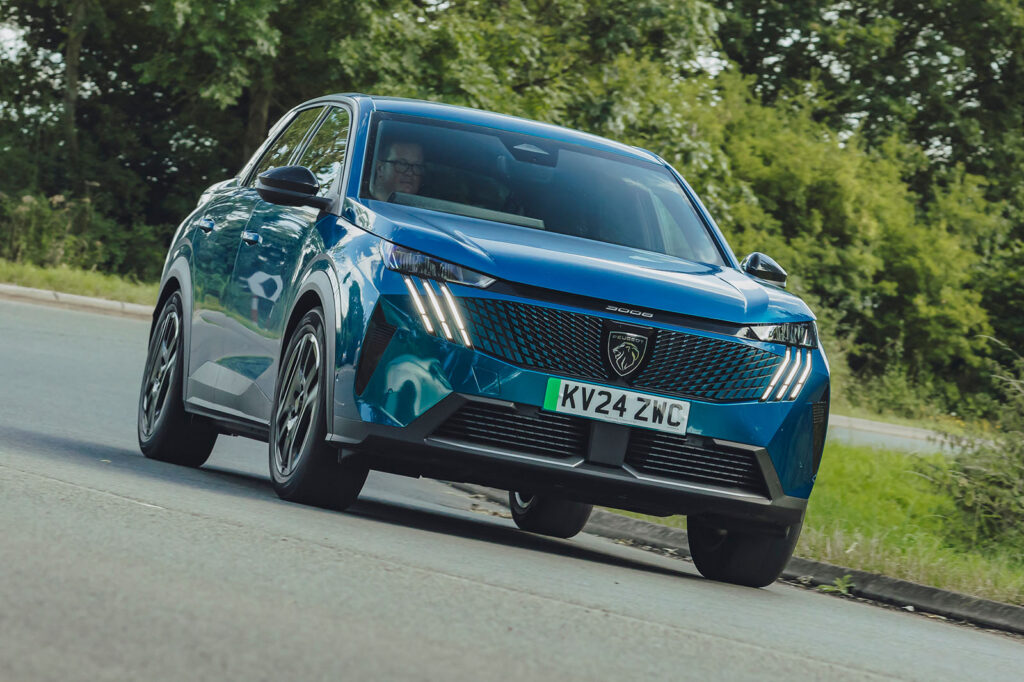 Peugeot e-3008 Review 2025, Price & Specs