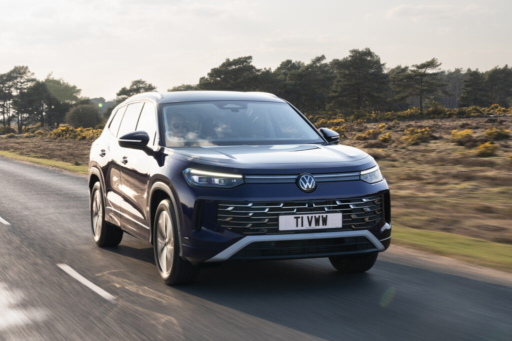 Volkswagen Tayron Review 2025, Price & Specs