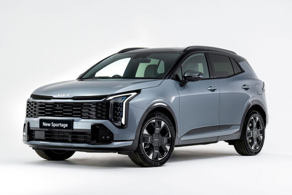 Facelifted Kia Sportage due in UK this summer with 236bhp hybrid