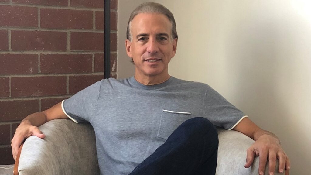 Former MTV Head Van Toffler Returns as VMAs Producer