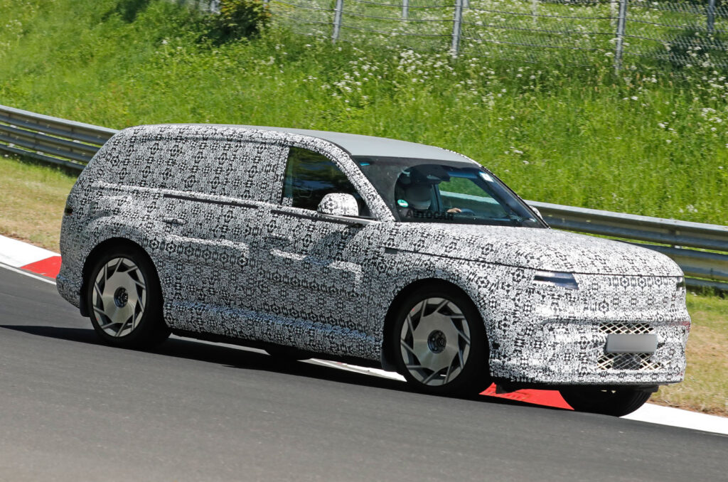 Genesis GV90 inbound as luxury six-seater with EV power