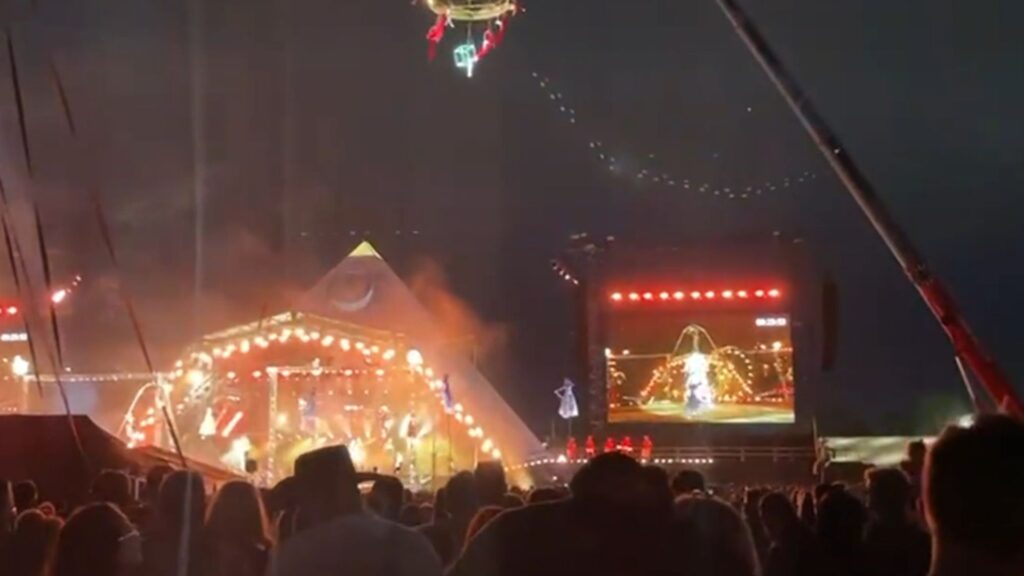 Glastonbury opening ceremony branded a flop by disappointed revellers as fireworks display ‘dogged by sound issues’