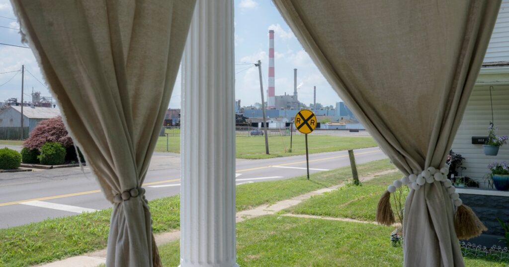 How a small Ohio town became the ‘center of gravity’ in the GOP’s realignment