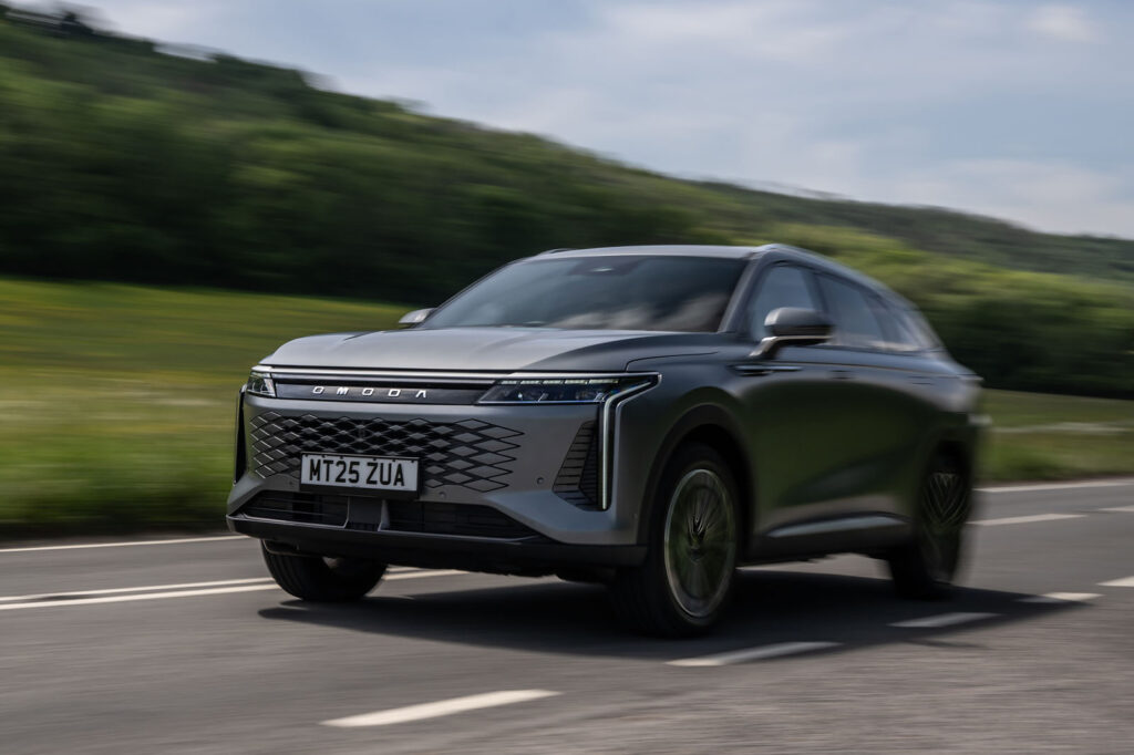 Omoda 9 Review 2025, Price & Specs