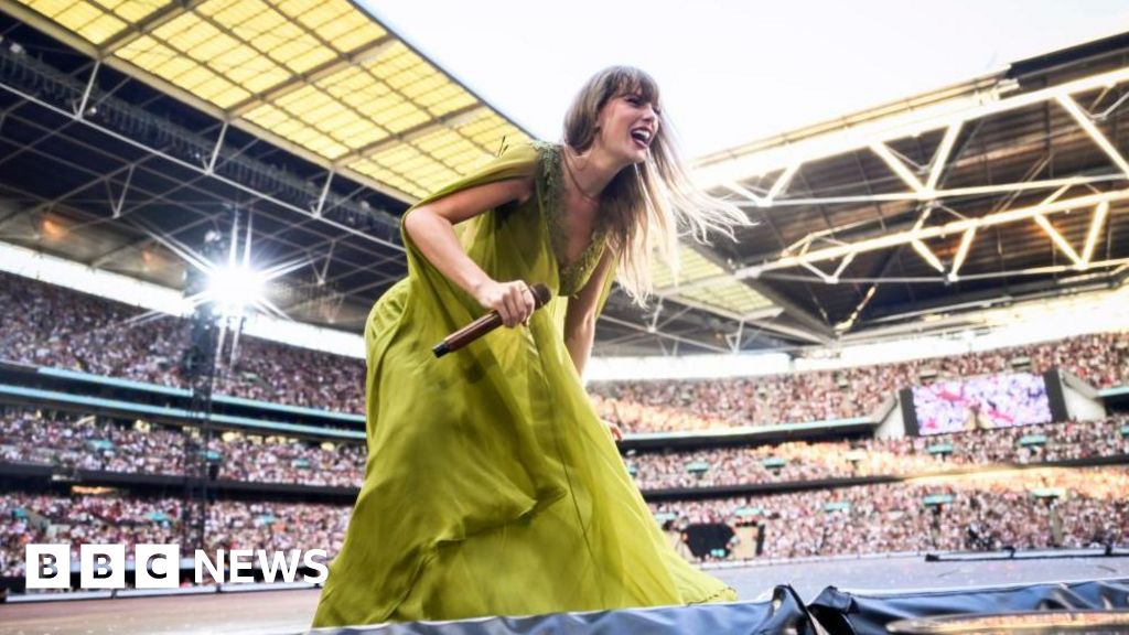 Ticket touts employing workers to bulk-buy for concerts