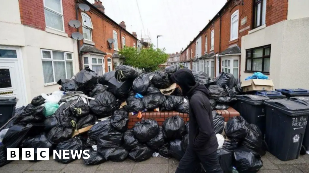 Birmingham bin strike talks break down as council quits
