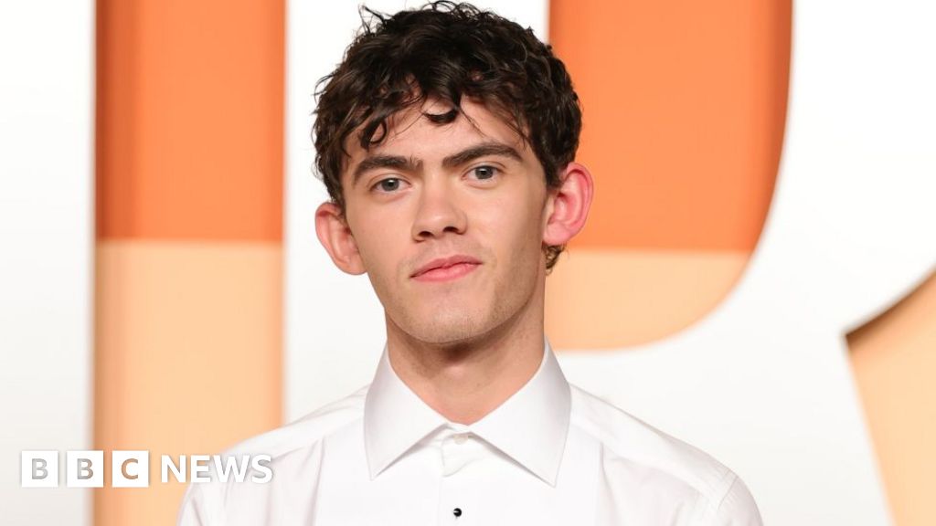 Heartstopper star to make West End debut in Clarkston