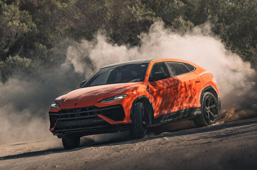 Next Lamborghini Urus to keep hybrid power as EV delayed